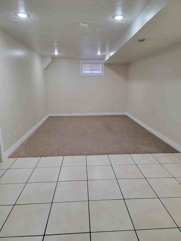 6878 S Greendale Rd - Photo 4 of 18