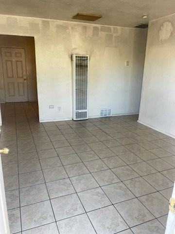 131 General Arnold St Ne #4 - Photo 2 of 8