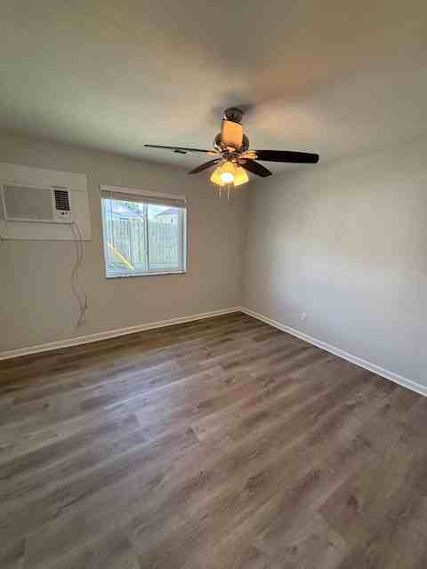 1908 Rhodes St #1 - Photo 6 of 9