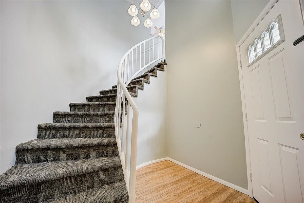 1458 W Coastal Ct - Photo 3 of 24