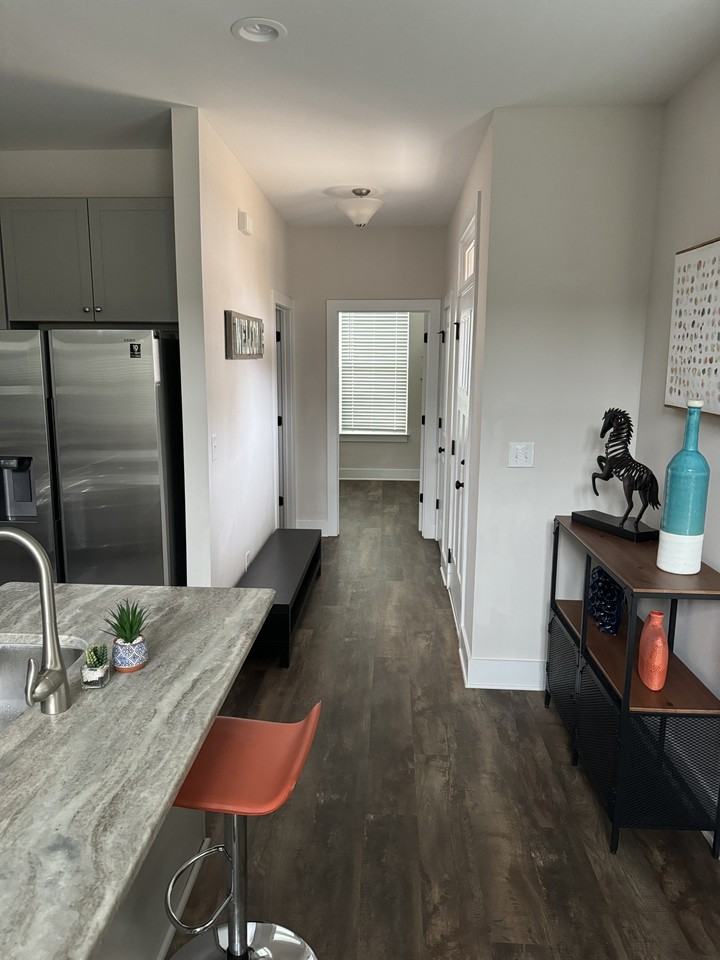 1026 Abbott Street - Photo 7 of 22