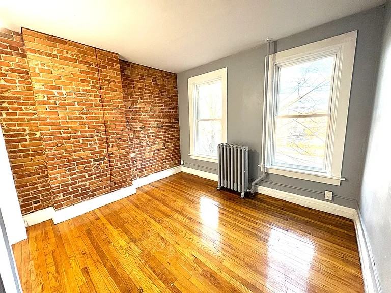 34 Mattoon St Springfeild Mass - Photo 7 of 14