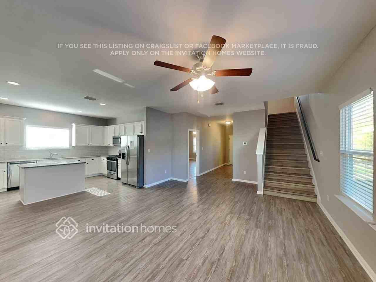 1041 Esplanade Pkwy - Photo 6 of 19