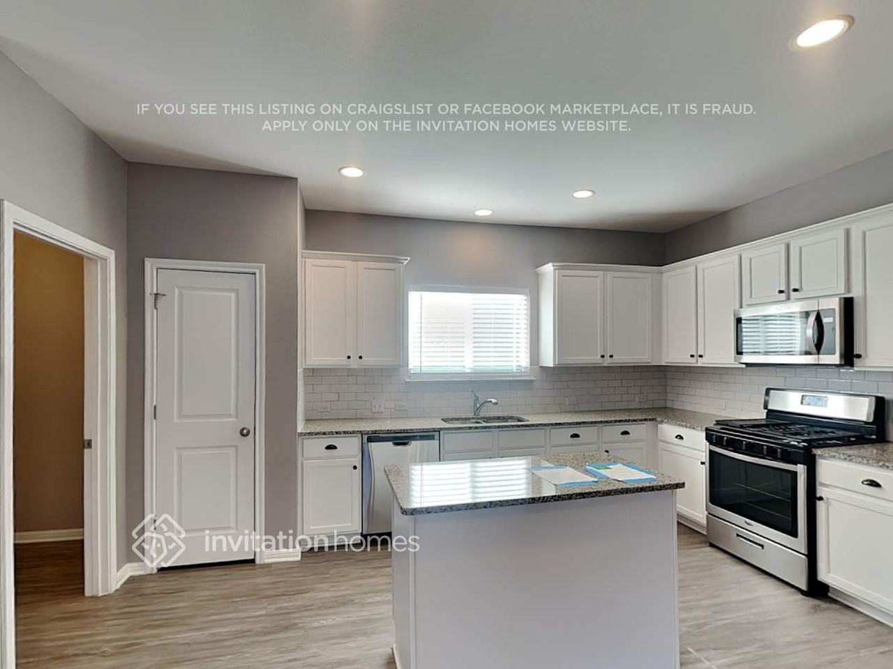 1041 Esplanade Pkwy - Photo 7 of 19