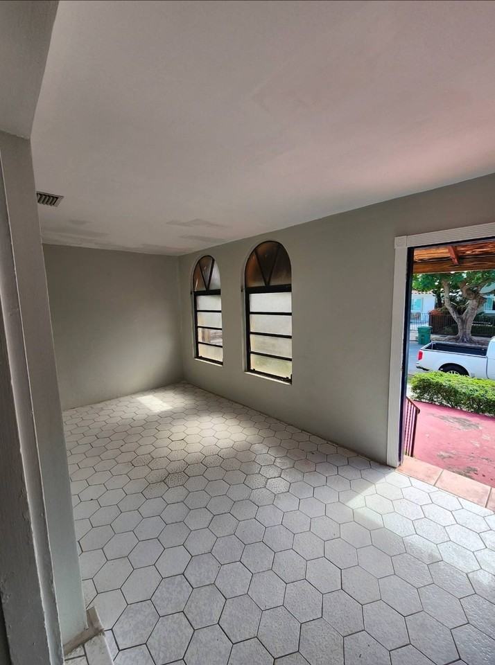 2369 Southwest 17th Street #1 - Photo 3 of 6