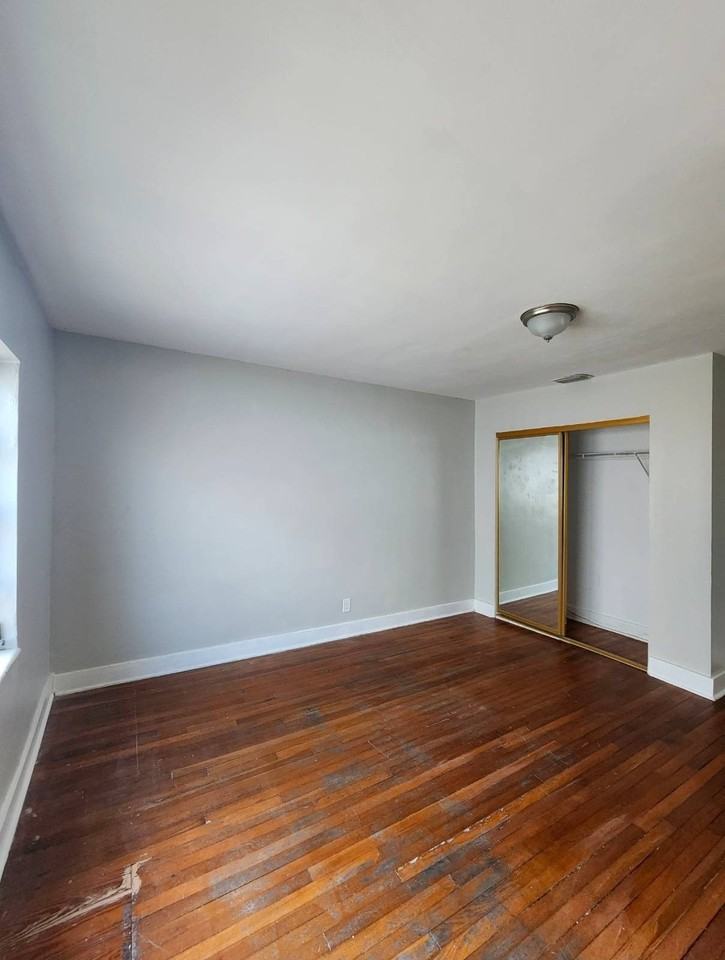 2369 Southwest 17th Street #1 - Photo 4 of 6