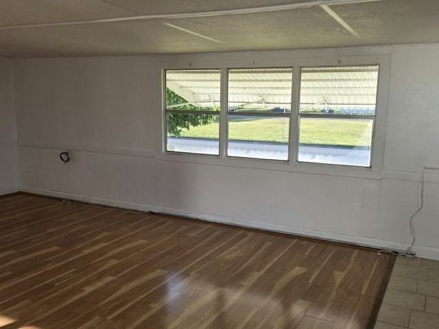 303 50th Avenue West #160 - Photo 3 of 3