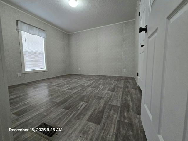 105 Lone Pine Drive #105D - Photo 4 of 7