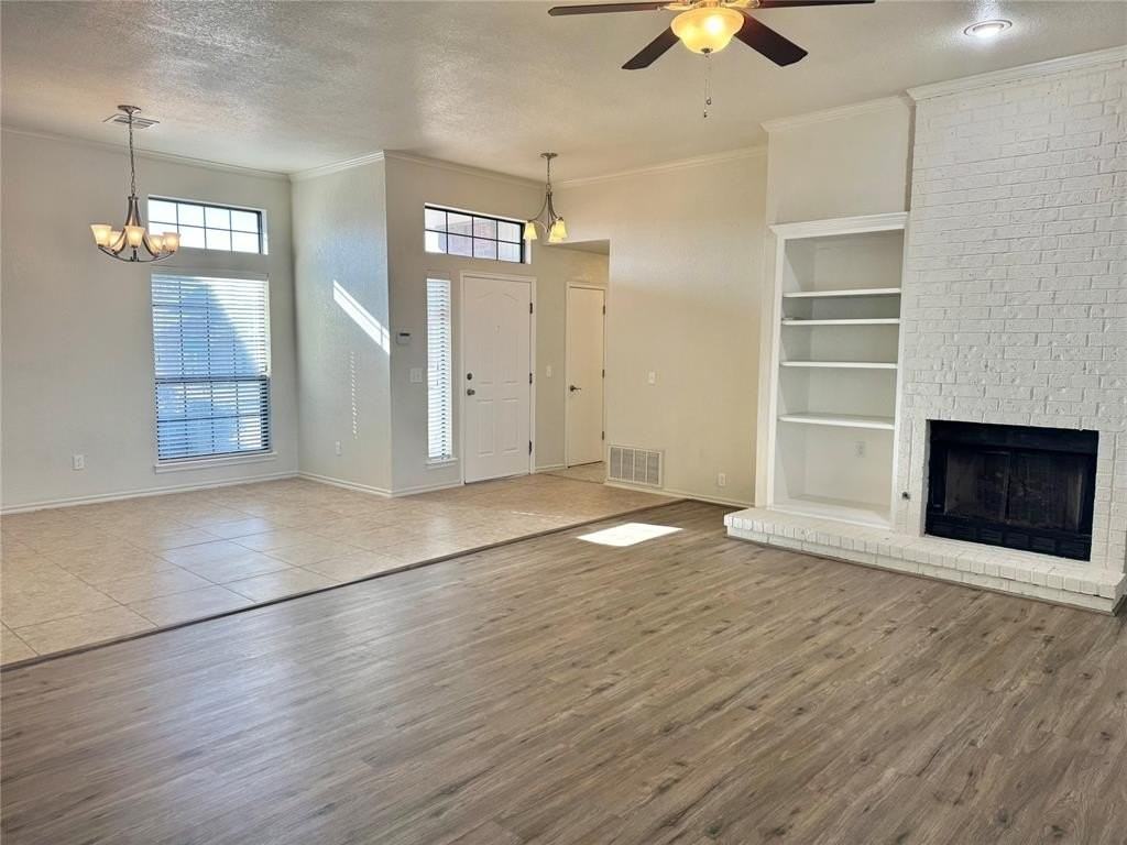 1913 Lois Lynn Lane - Photo 2 of 23