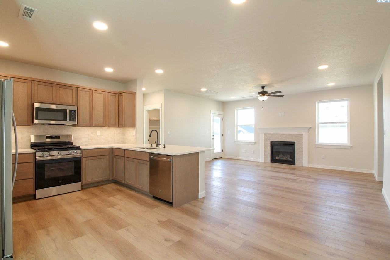 Stonecap Street - Photo 3 of 16