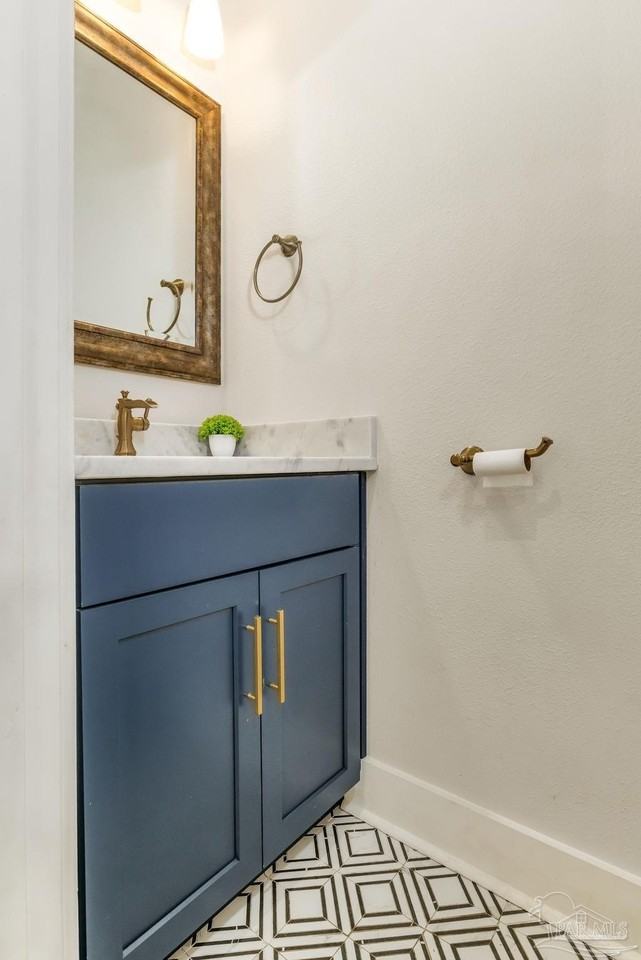 606 West Intendencia Street - Photo 4 of 48