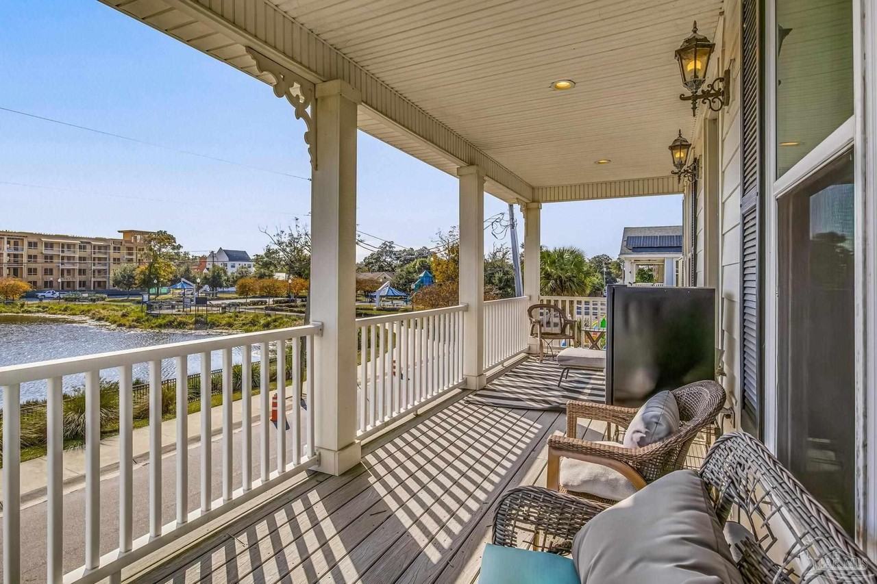 606 West Intendencia Street - Photo 6 of 48