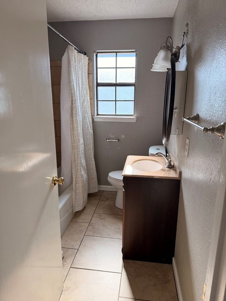 4303 Saint Andrews Drive - Photo 5 of 7