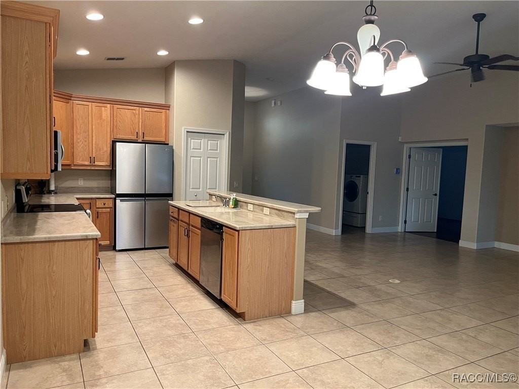 1569 West Caroline Path - Photo 5 of 26