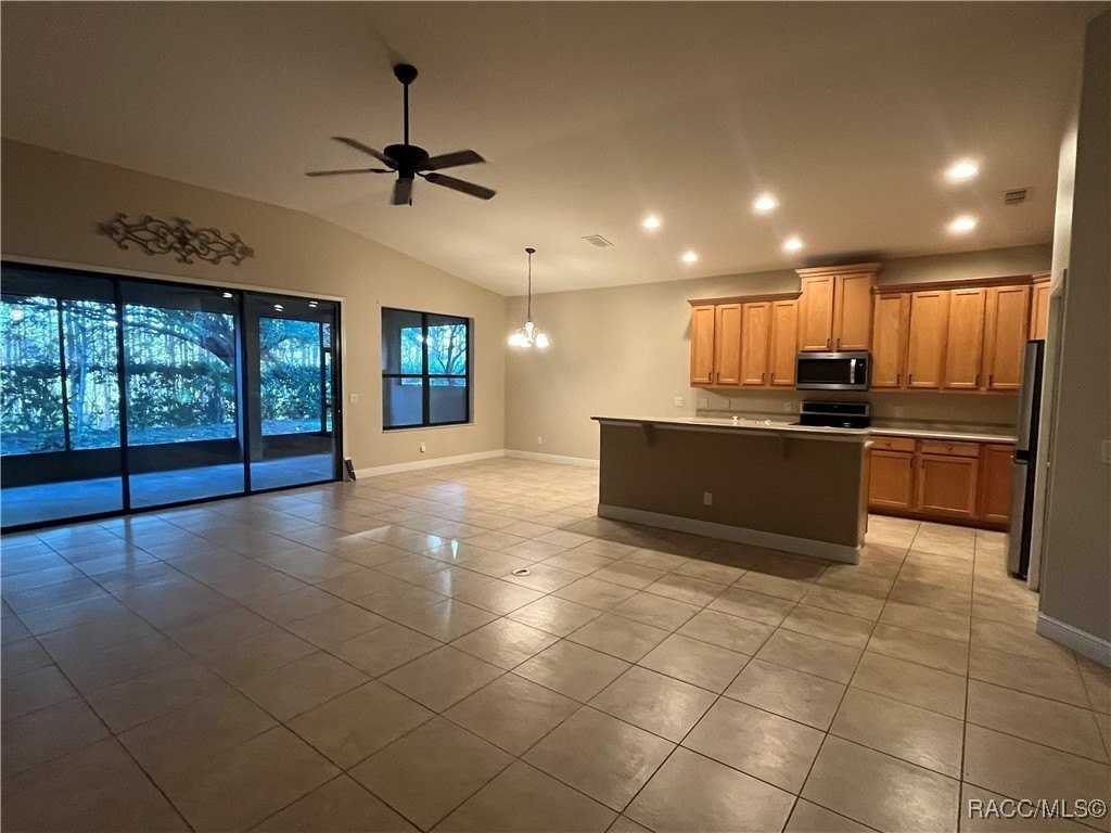 1569 West Caroline Path - Photo 7 of 26