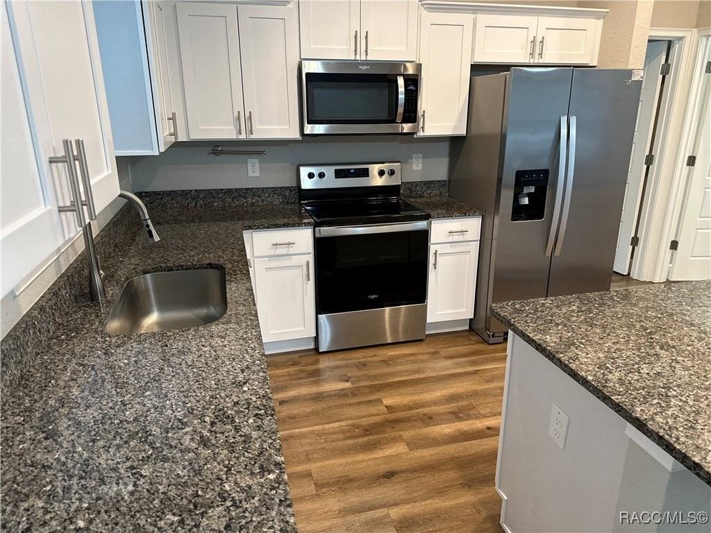 13 Locust Drive - Photo 4 of 19