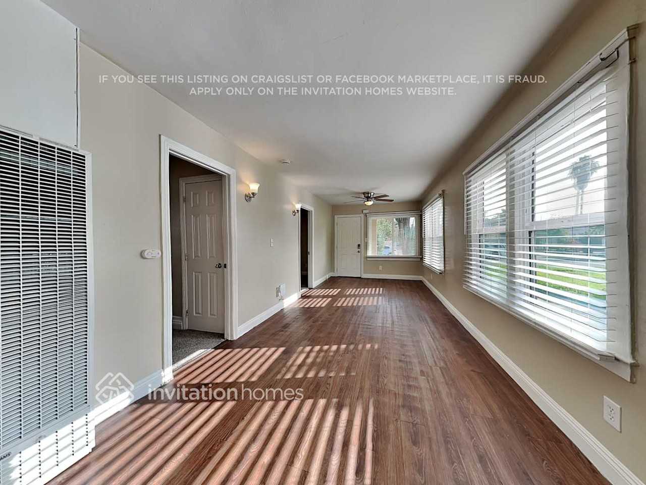 3703 S Gramercy Pl - Photo 4 of 19