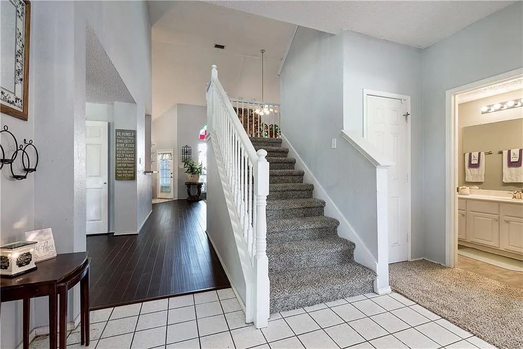 2409 Homestead Dr #1 - Photo 2 of 9