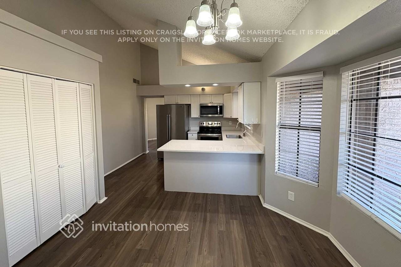 18802 North 4th Street - Photo 7 of 21