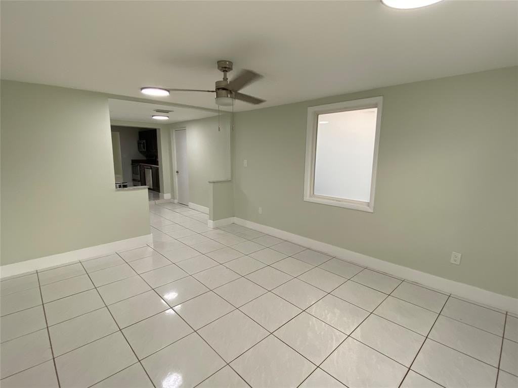 1610 Ne 62nd St - Photo 6 of 20