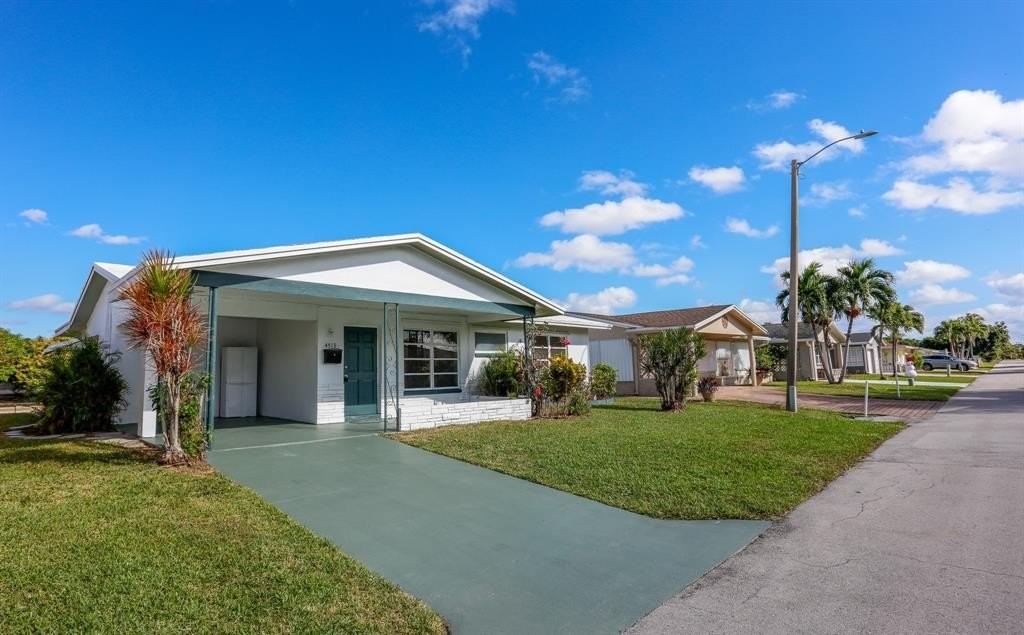 4513 Nw 44th St - Photo 2 of 22