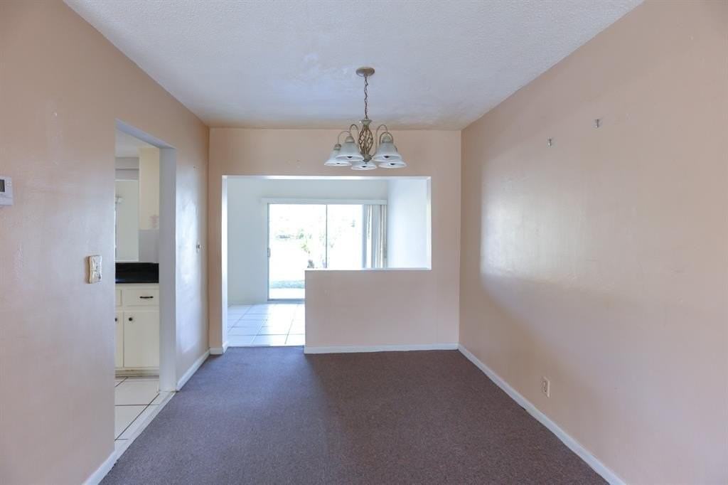 4513 Nw 44th St - Photo 4 of 22