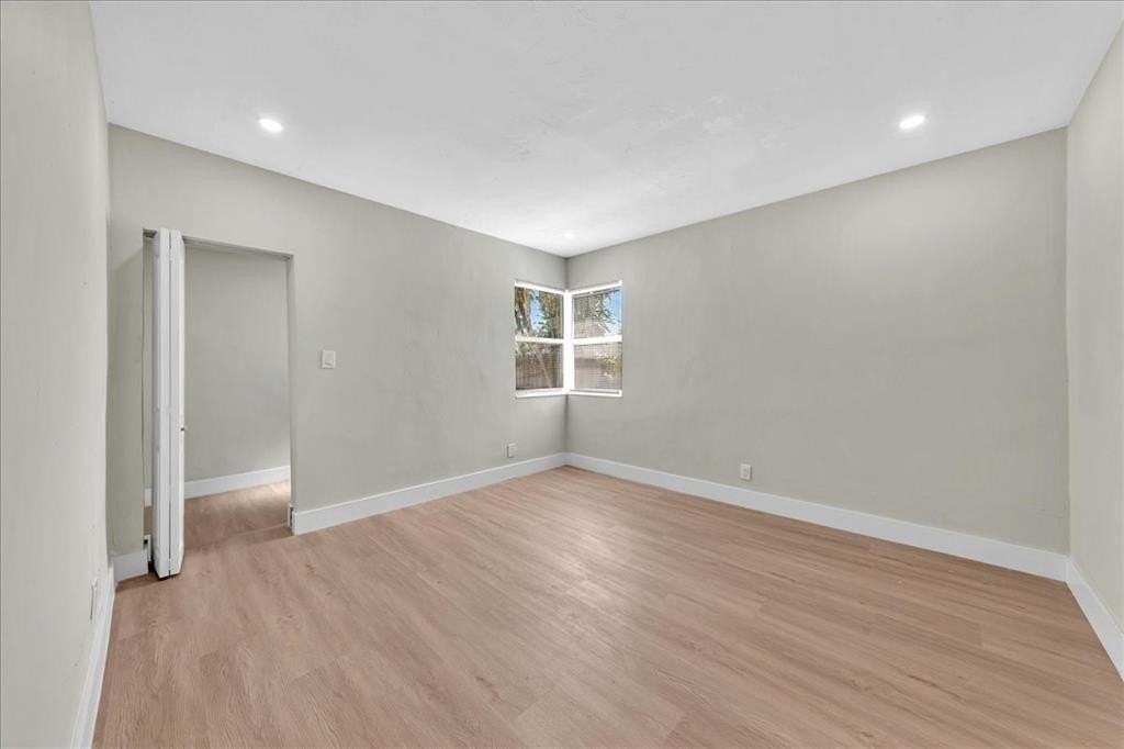 5324 Northeast 1st Avenue - Photo 6 of 8