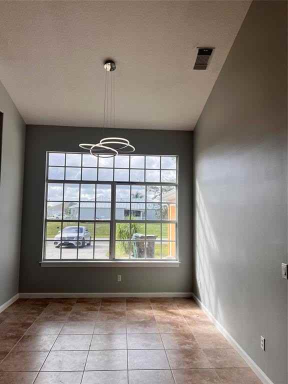 1301 Gahaf Avenue - Photo 3 of 13