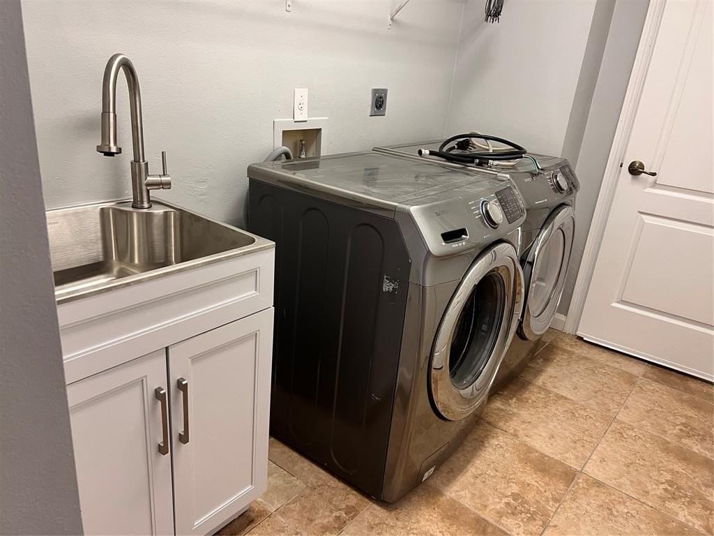 1301 Gahaf Avenue - Photo 6 of 13