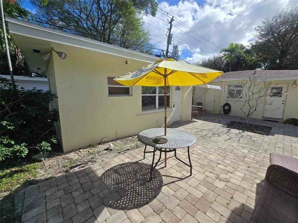 413 Sw 12th Ct #B - Photo 4 of 28