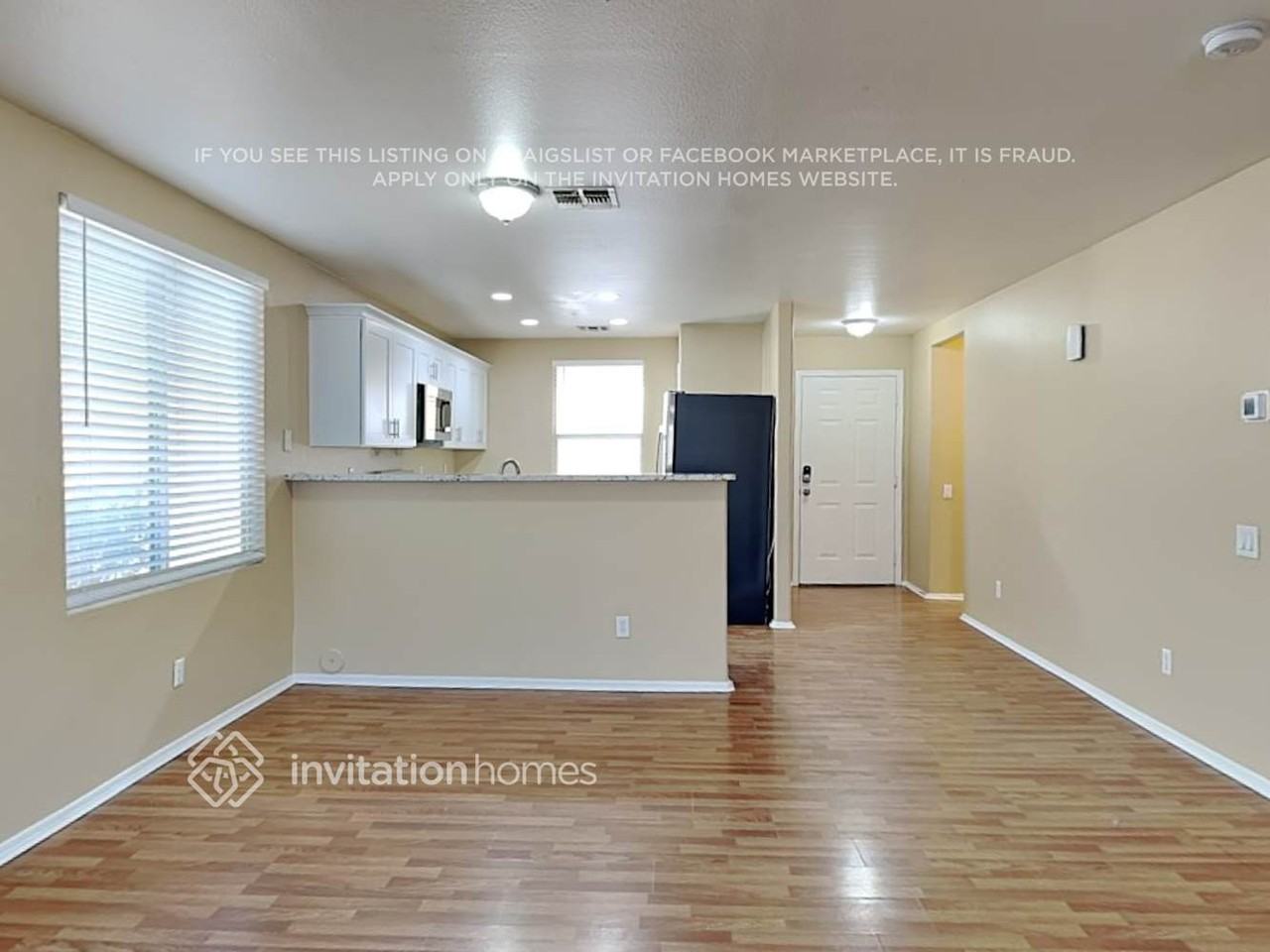 1868 W Renaissance Ave - Photo 5 of 17