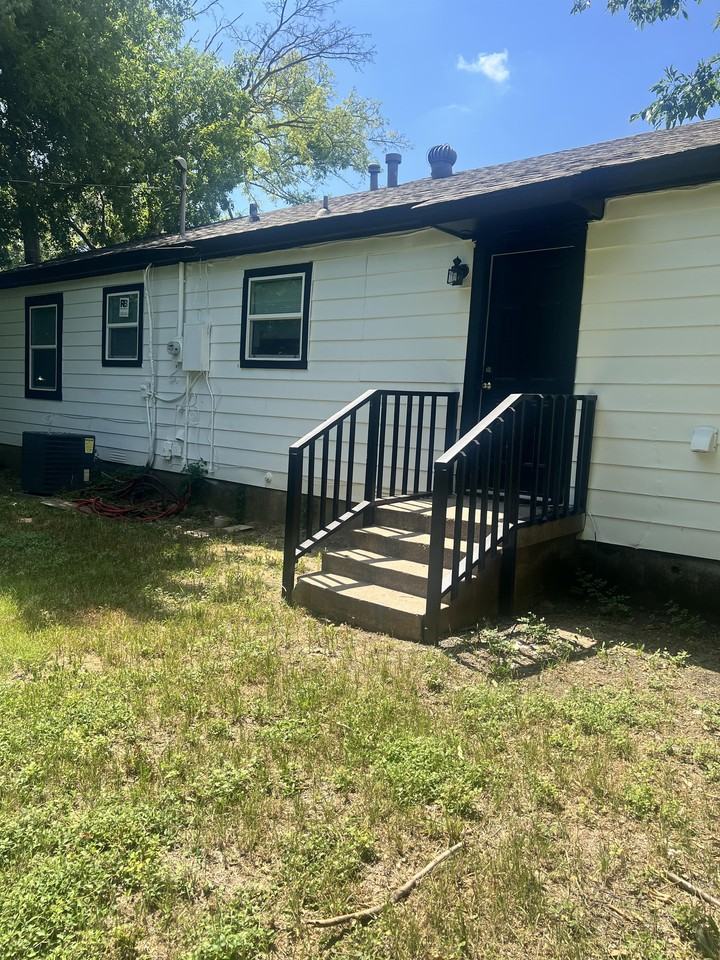 Biggs Ter #1 - Photo 7 of 15