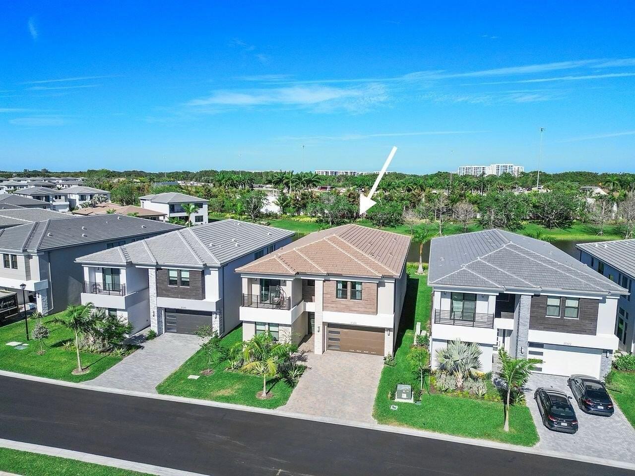 20296 Somerset Hills Dr - Photo 2 of 50