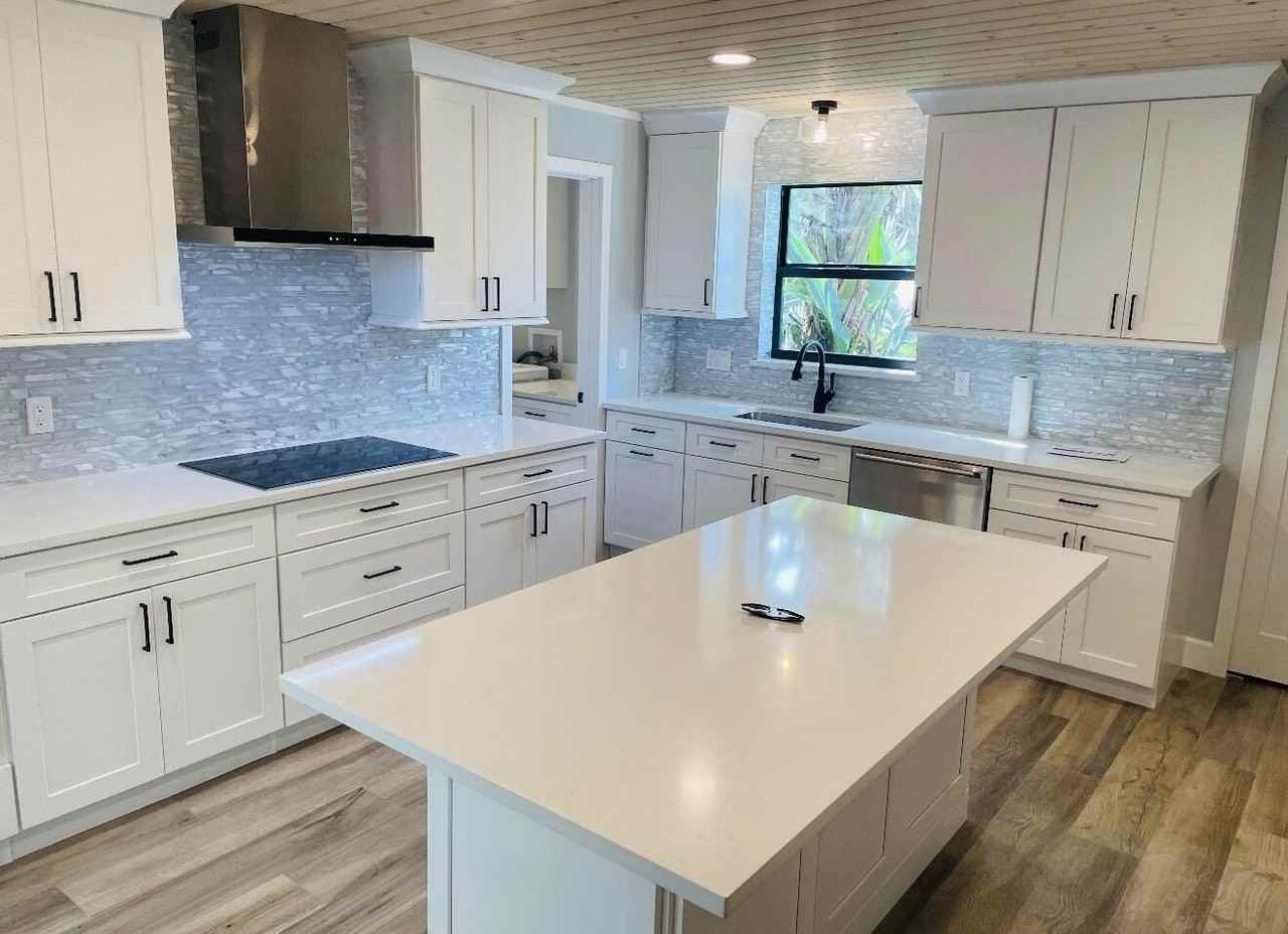 6101 Deer Run - Photo 2 of 15