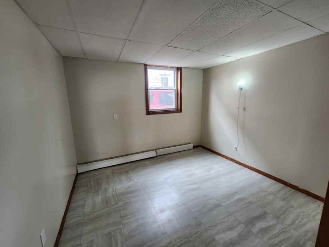 1130 East 9th Street #3 - Photo 6 of 7