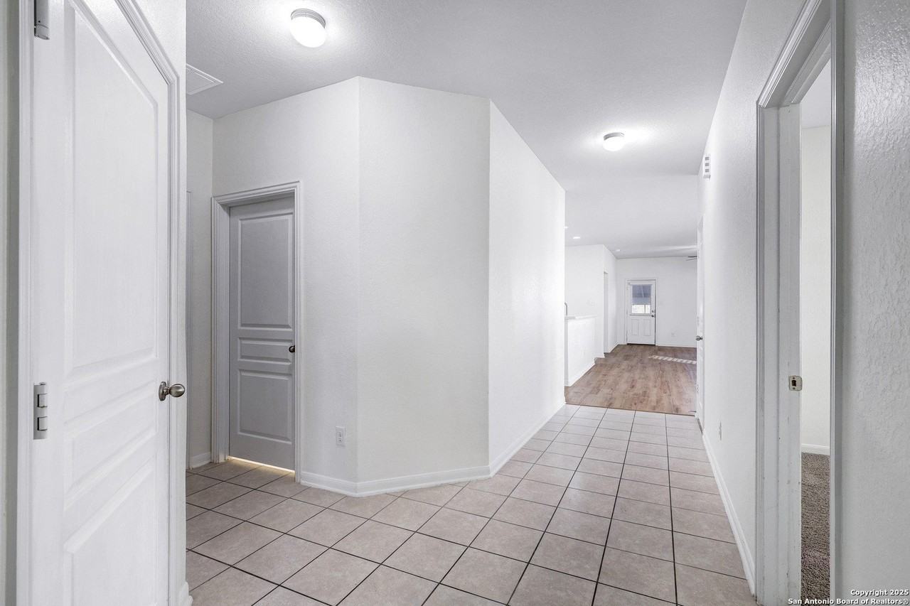 11523 Verdis Valley - Photo 3 of 27