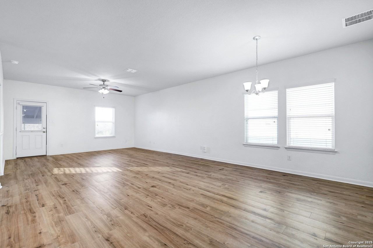 11523 Verdis Valley - Photo 4 of 27