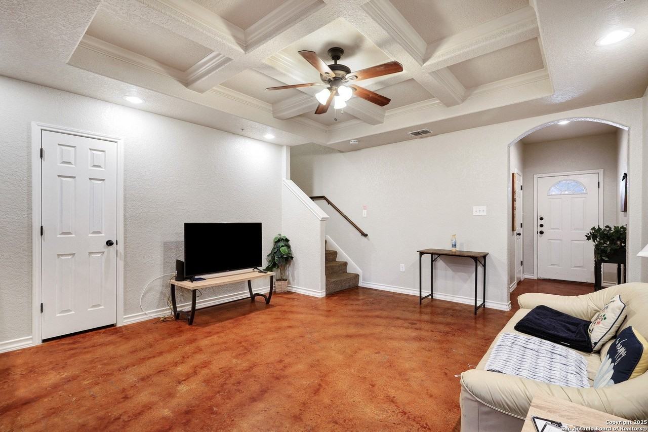 4941 Flipper Drive - Photo 6 of 18