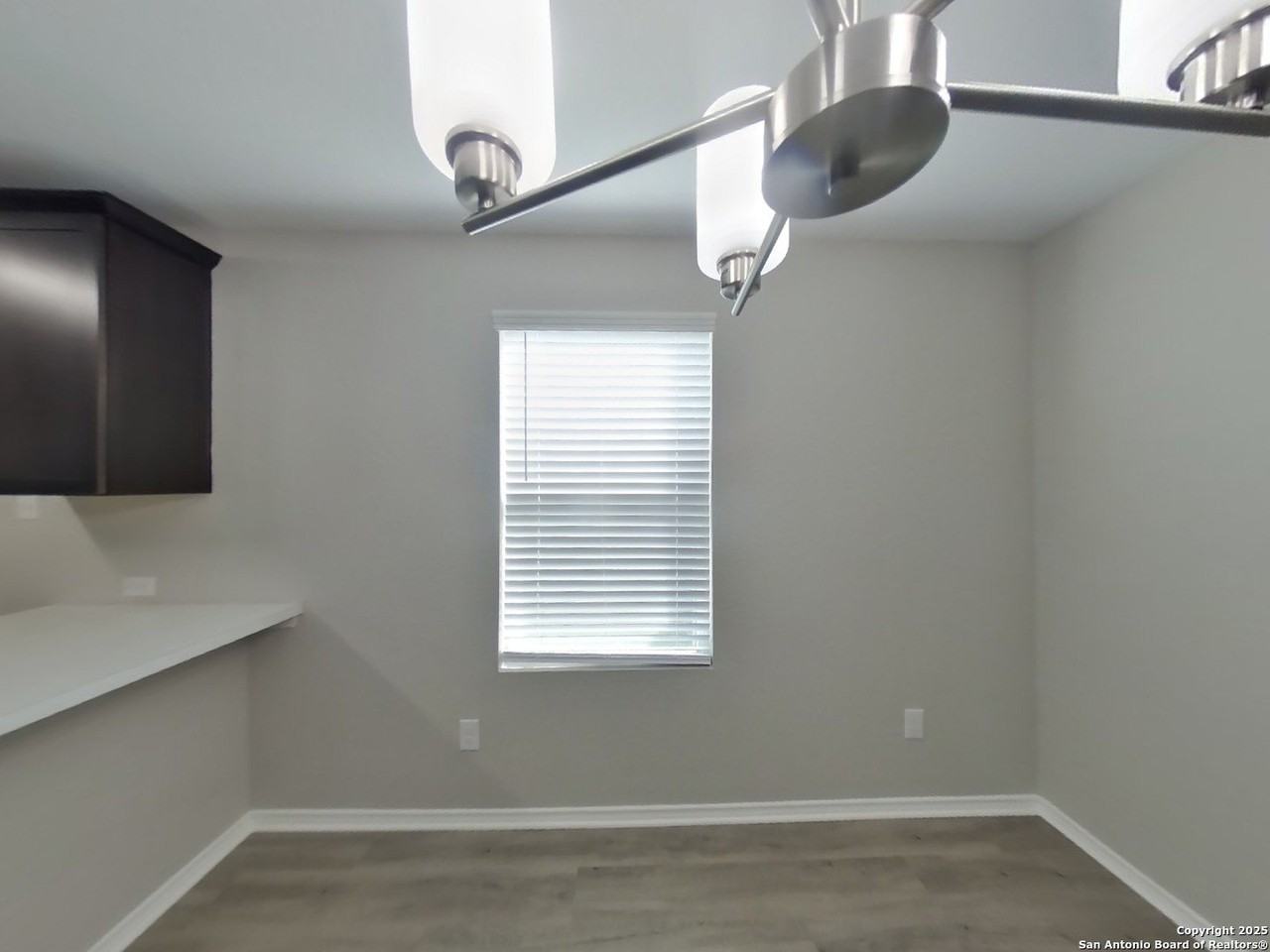 1932 Bluethroat - Photo 3 of 20