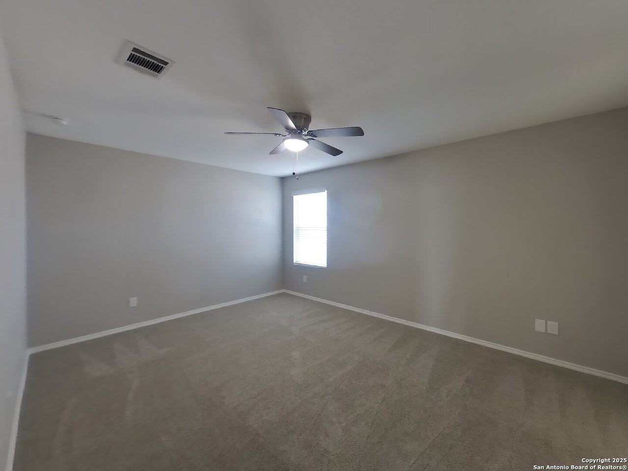 1932 Bluethroat - Photo 5 of 20