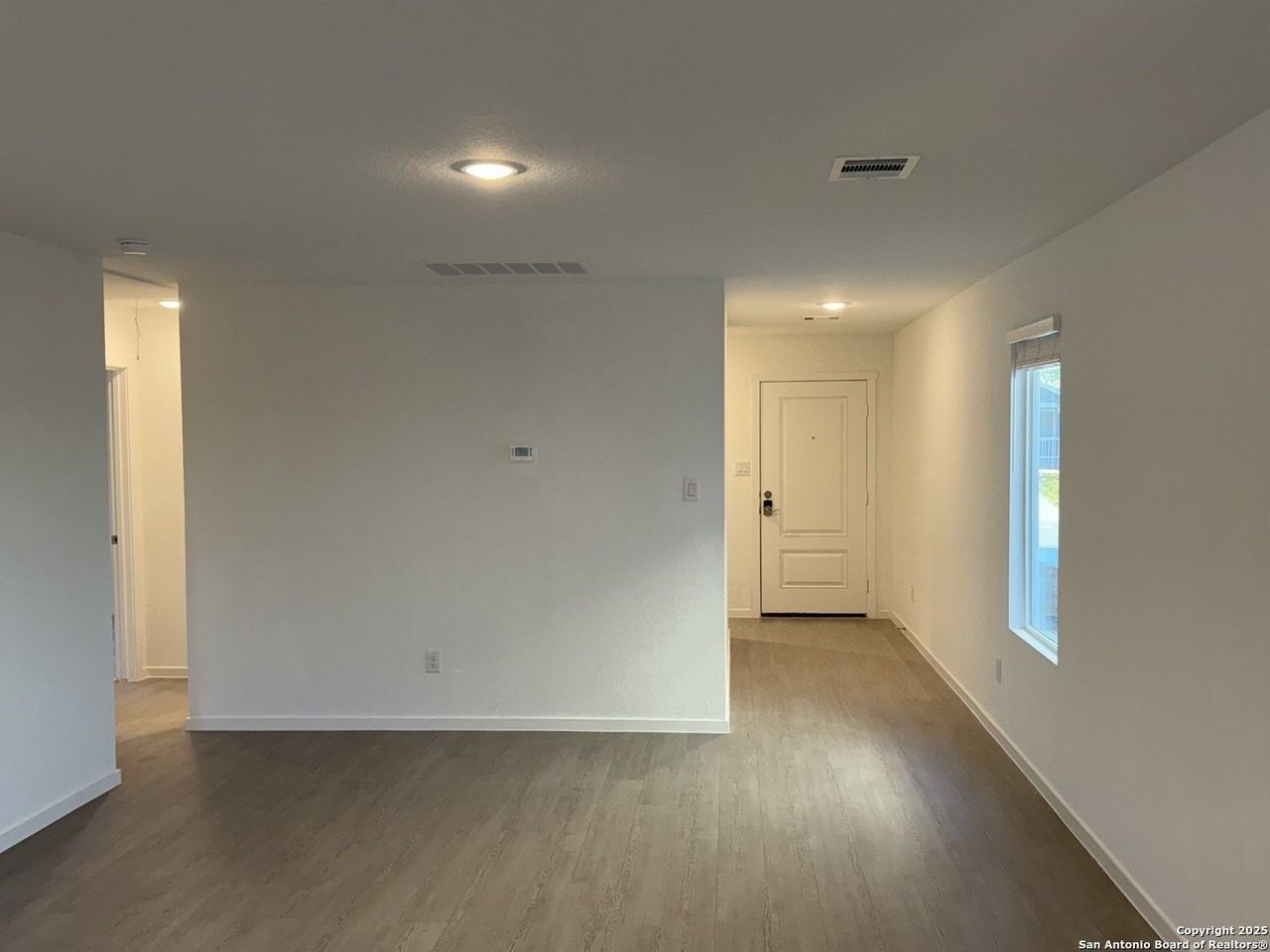 216 Ottawa Way - Photo 3 of 13