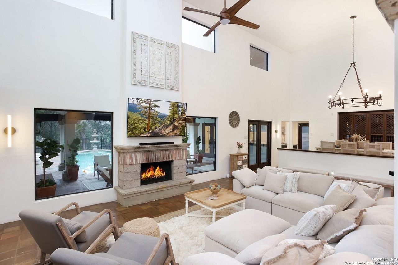 13731 Hunters Moss Street - Photo 6 of 50