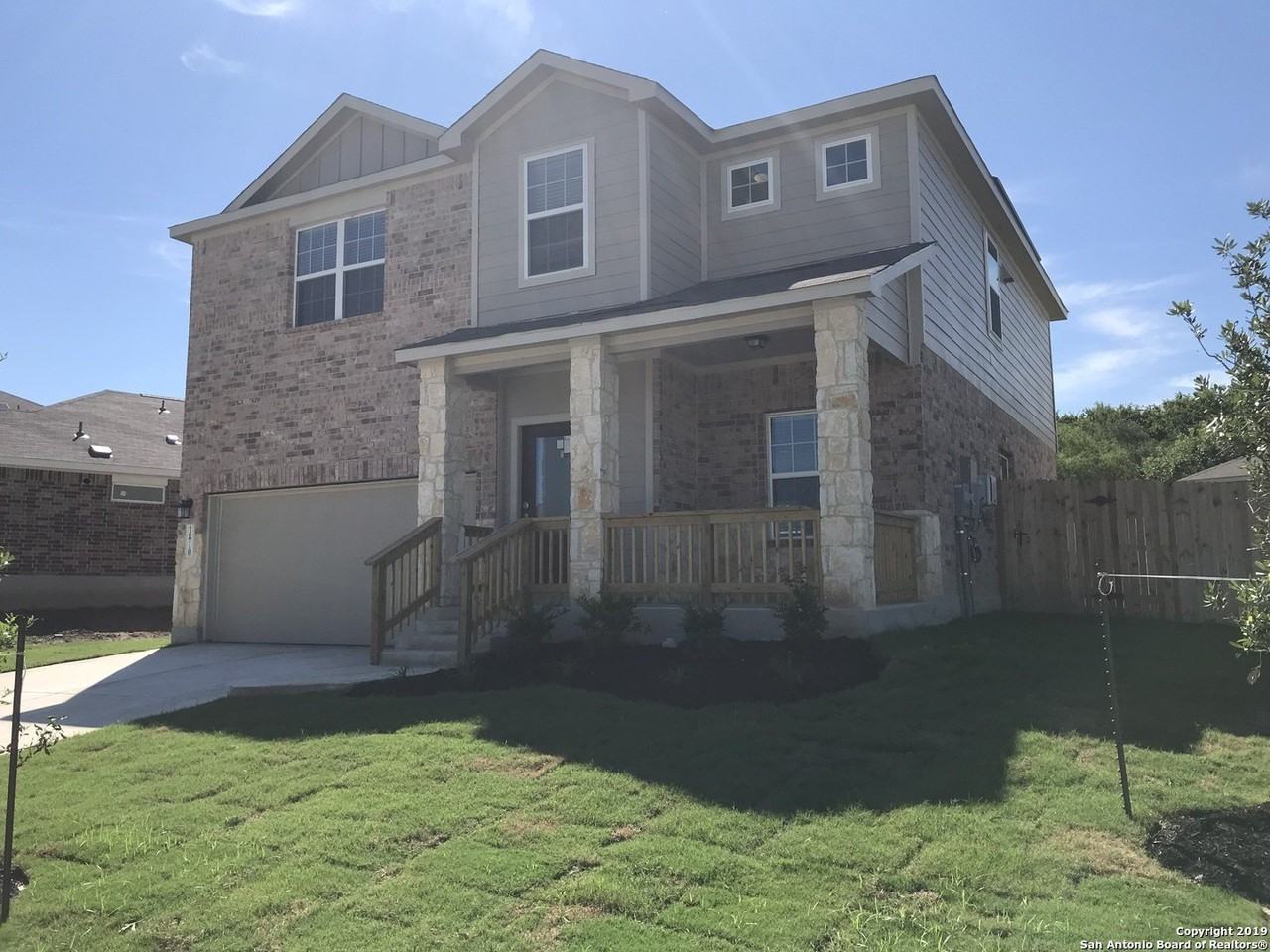 1810 Strawberry Street - Photo 2 of 23