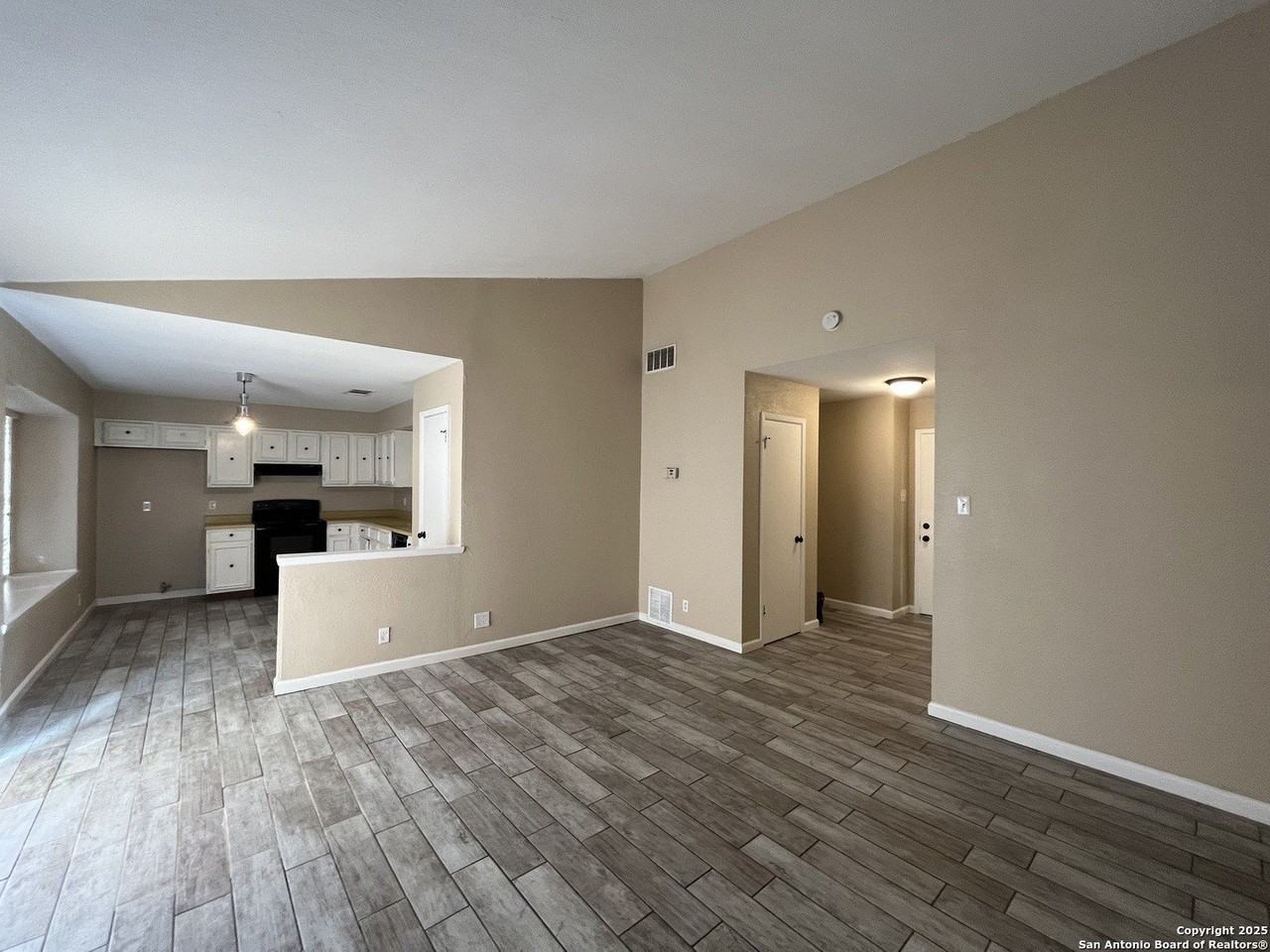 6522 Ridge Willow Dr - Photo 7 of 42