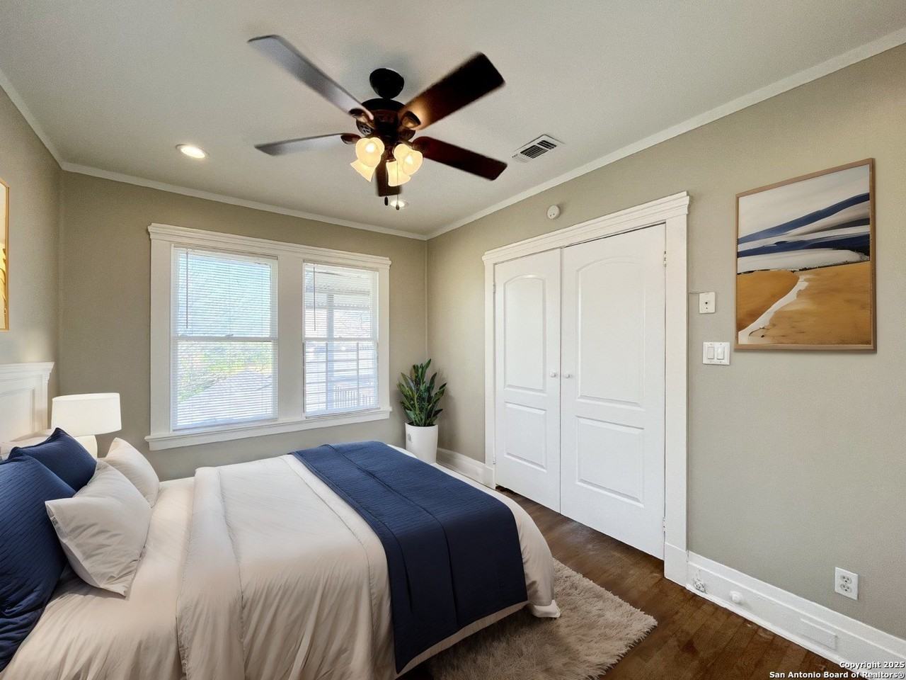 411 East Courtland Place #3 - Photo 5 of 23