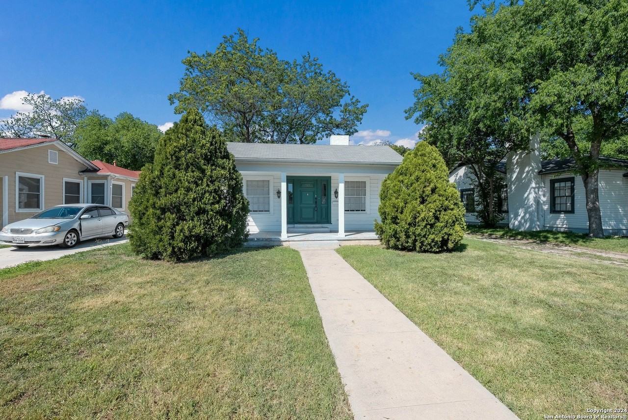 105 John Page Drive - Photo 2 of 20