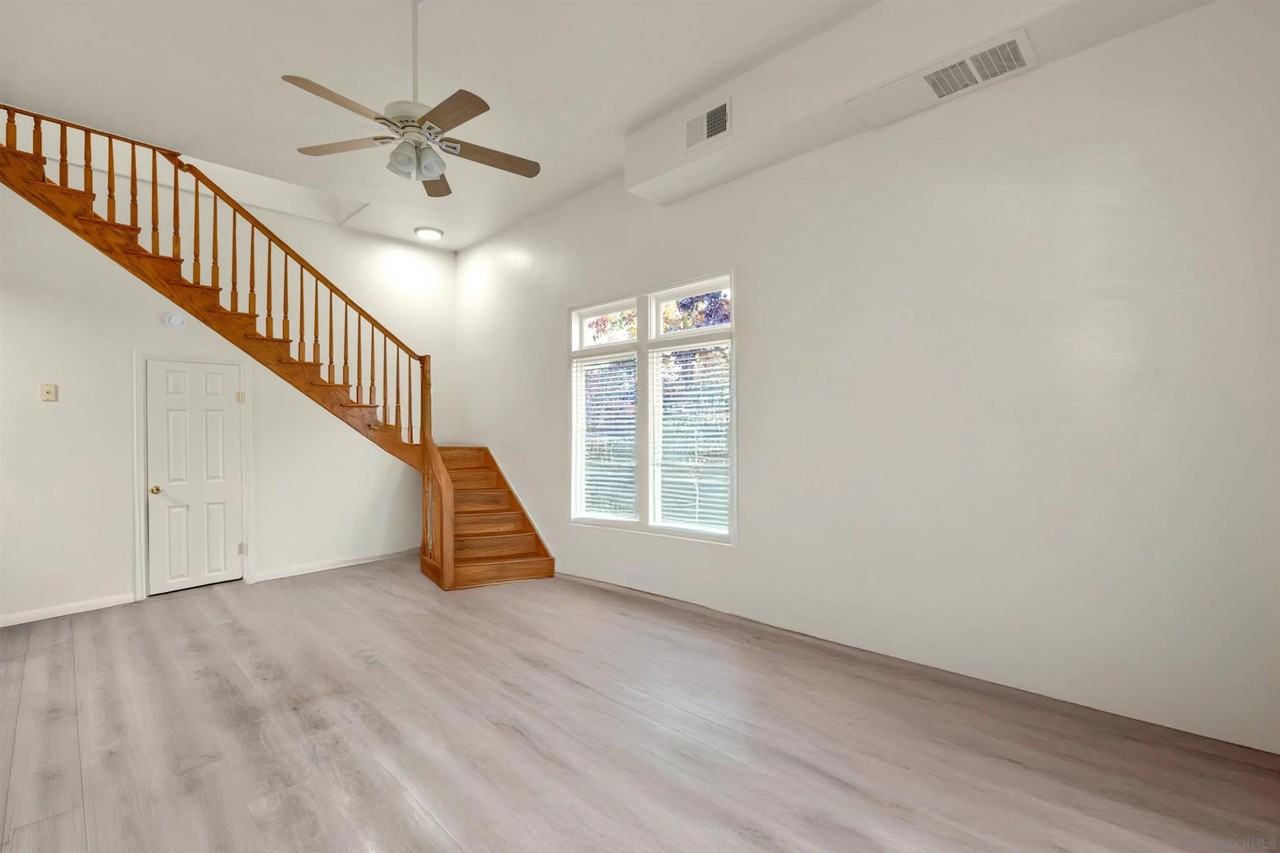 2015 2nd Street #2015 - Photo 7 of 11