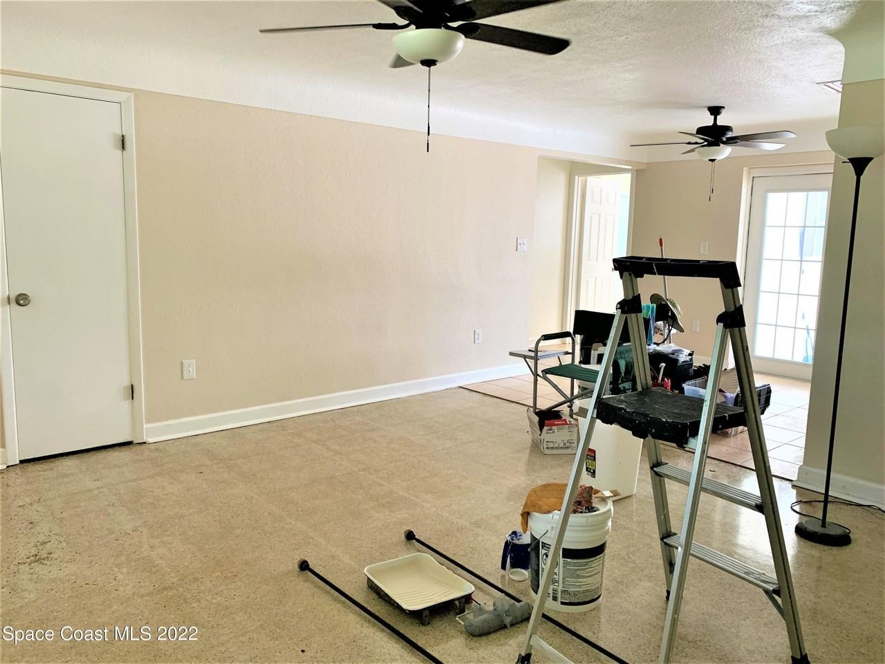 810 1st Street - Photo 5 of 15