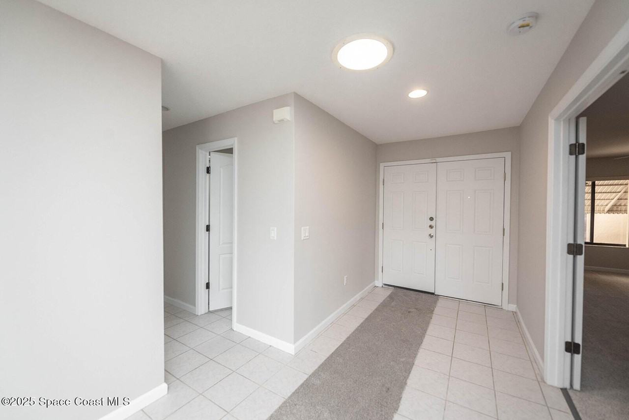 1326 Cherry Hills Road Northeast - Photo 7 of 50