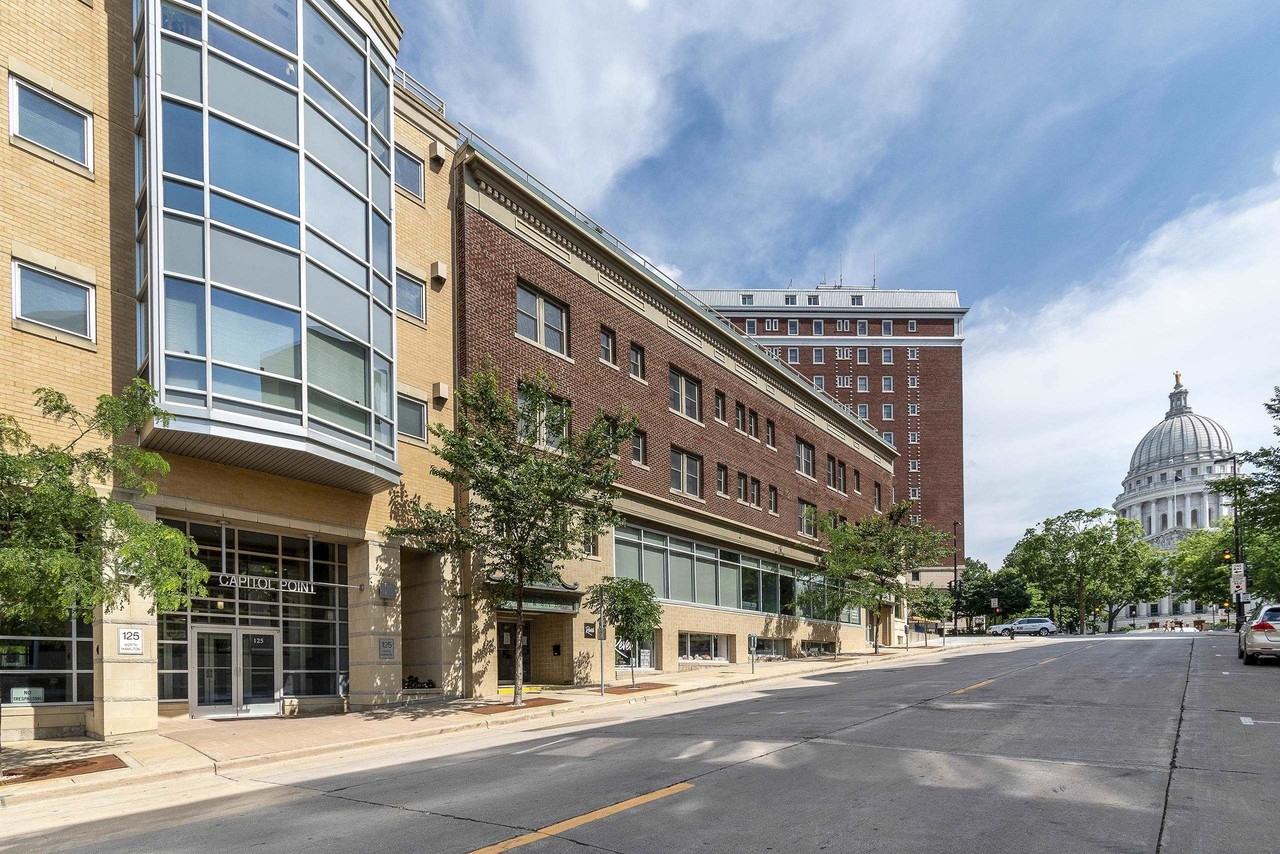 125 North Hamilton Street #1001 - Photo 2 of 34